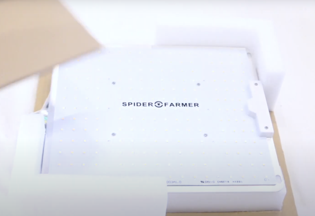 Spider Farmer SF-1000 Unboxing 